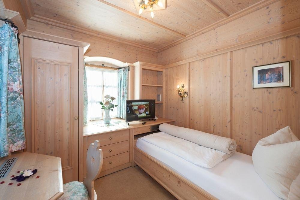 Hotel Garni Bernhard Am See Walchsee Buitenkant foto