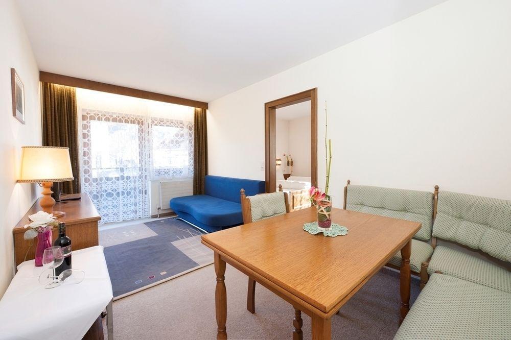 Hotel Garni Bernhard Am See Walchsee Buitenkant foto