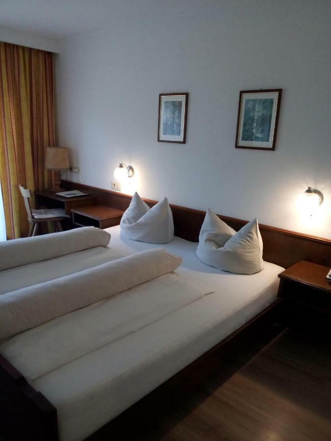 Hotel Garni Bernhard Am See Walchsee Buitenkant foto